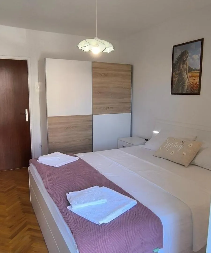 קריקווניצה Apartman Ana Mina דירה